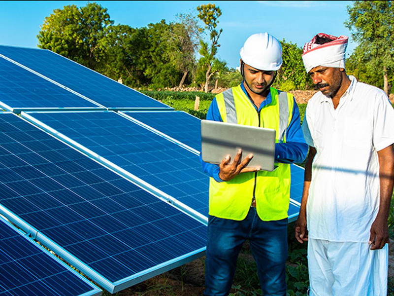 Qatar solar panels (1)